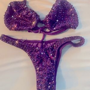 Figure/bodybuilding bikini